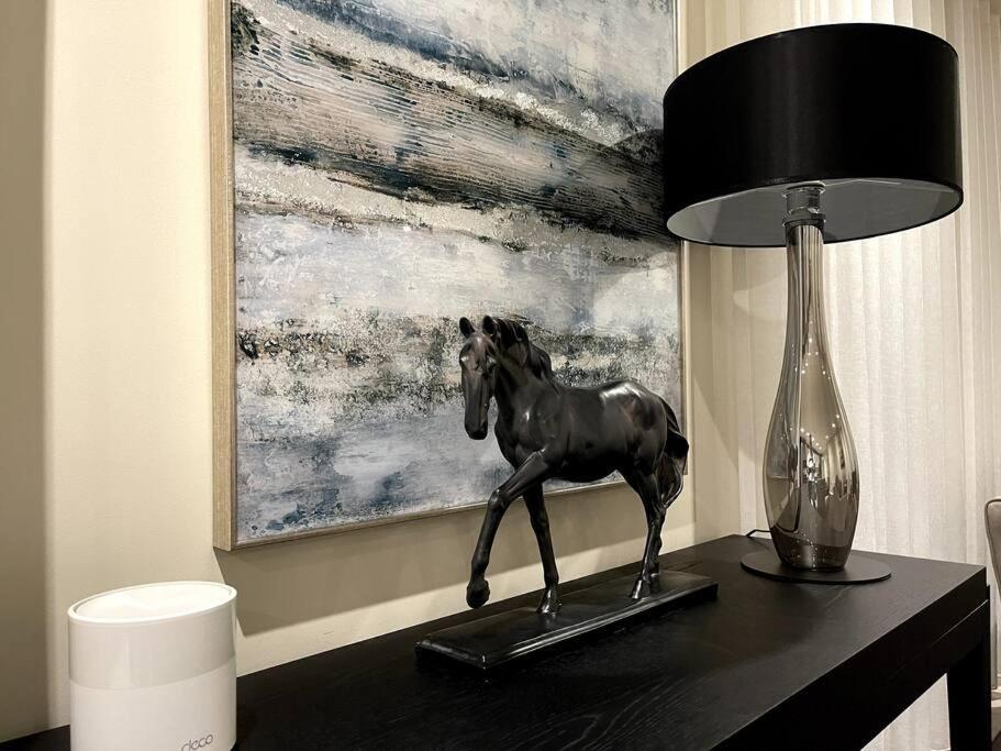 2Br Urban Vista Retreat Chcl F7 Leilighet Chigwell Eksteriør bilde