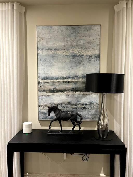 2Br Urban Vista Retreat Chcl F7 Leilighet Chigwell Eksteriør bilde