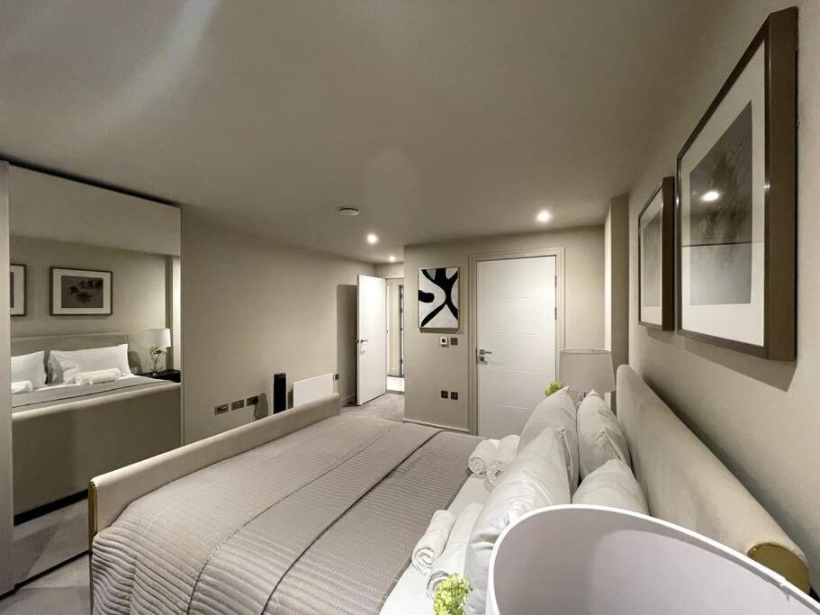 2Br Urban Vista Retreat Chcl F7 Leilighet Chigwell Eksteriør bilde